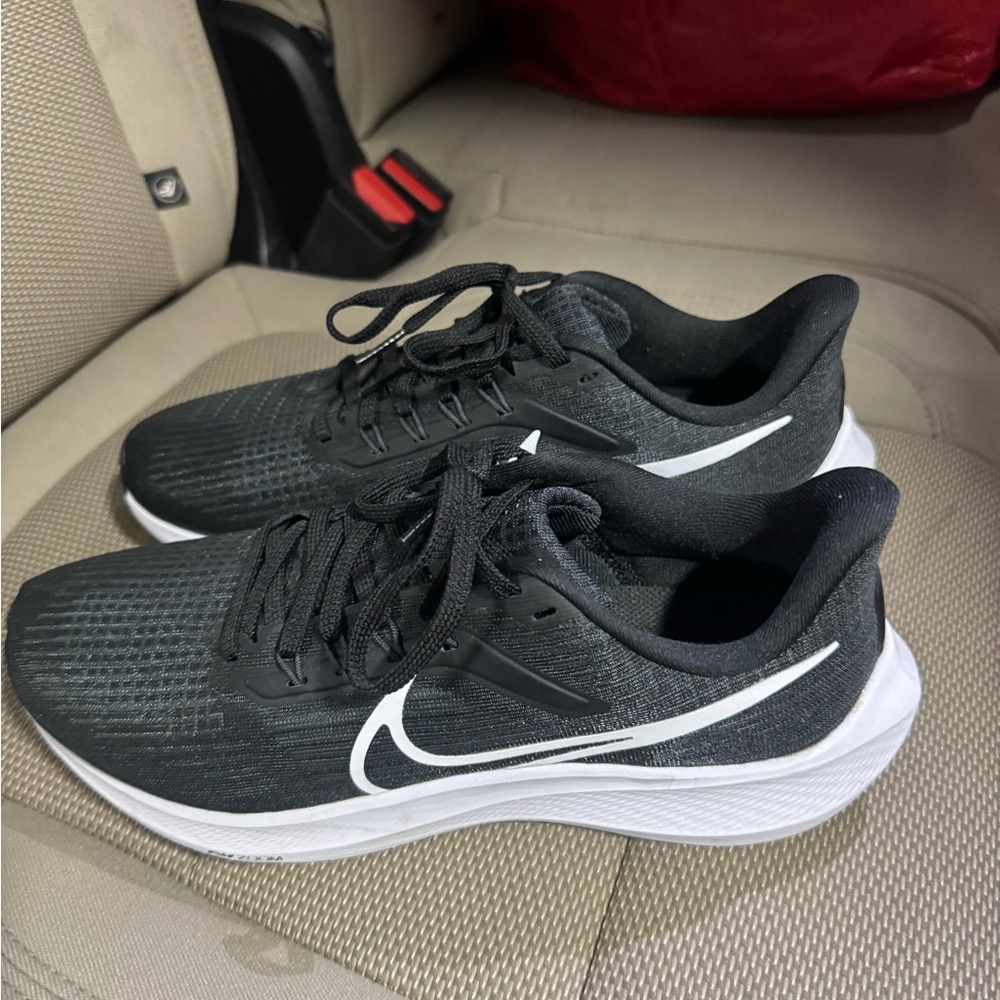 Women’s Nike Pegasus Shoes